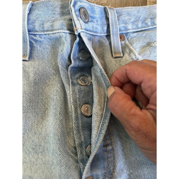 LEVI'S 501 Original Shorts Booty Short Women’s Sz W29 Premium - Picture 8 of 12